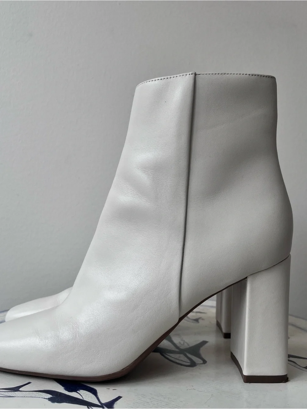 Marc Fisher NEBULA Bone White Leather Square-Toe Women’s Ankle Heeled Boots 8